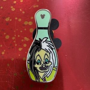Disney Silver Hidden Mickey Bowling Pin Villains #4 of 10 Cruella De Vil 2008